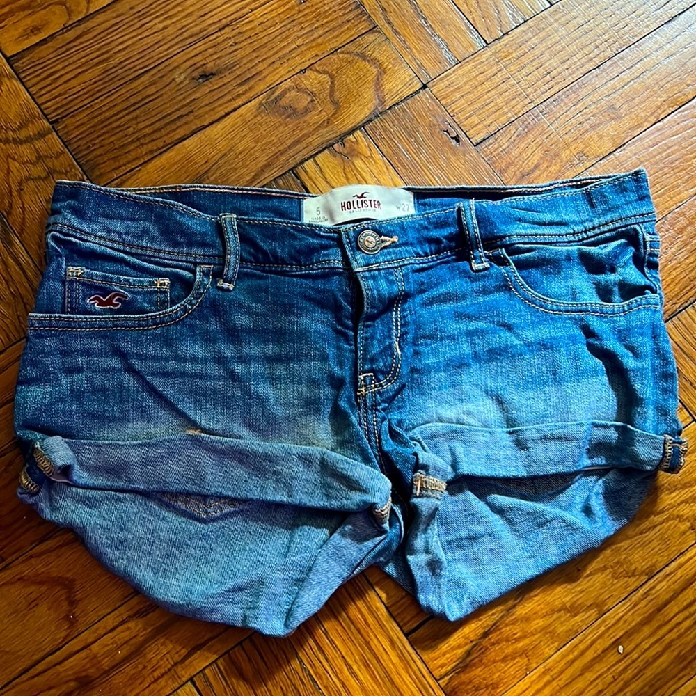 Hollister shorts size: 5